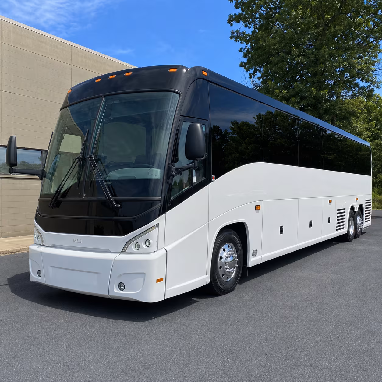 Davie Airport Shuttle & Transportation party bus exterior
