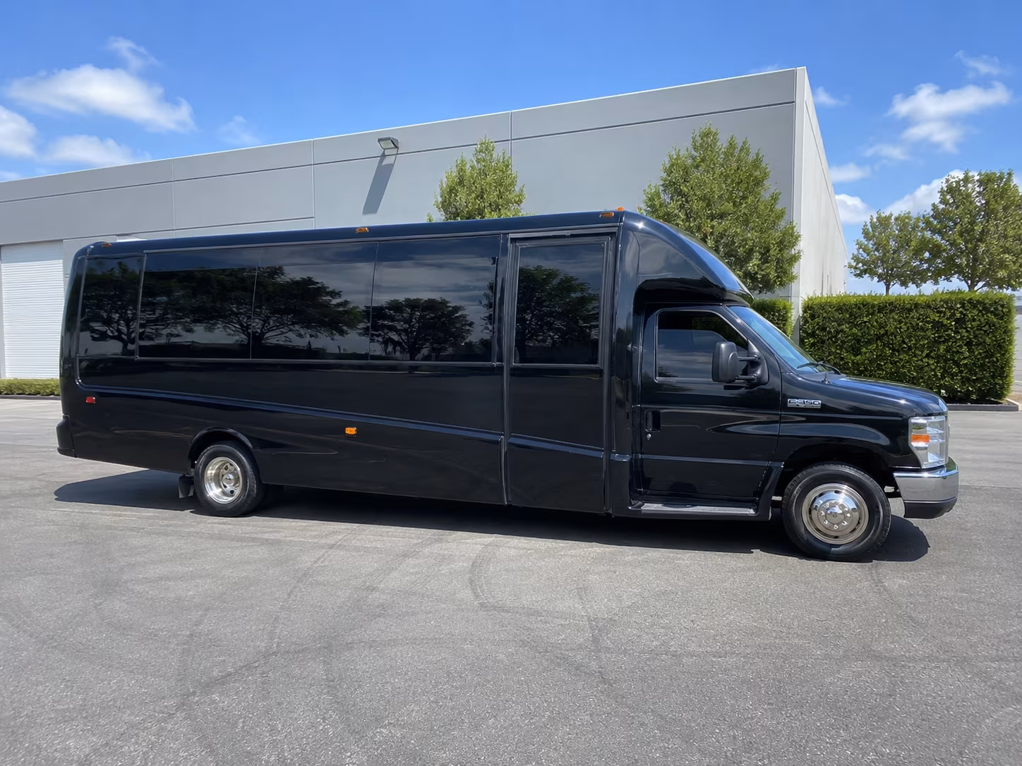 Davie Winery Tour & Pub Crawl Transportation pickup coordination