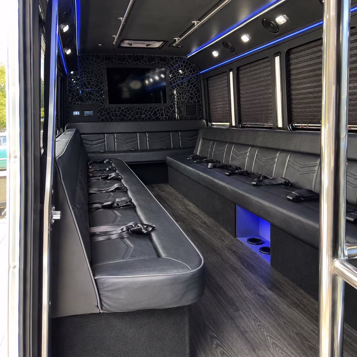 Fort Lauderdale Birthday, Sweet 16, & Quinceañera Party Bus Rentals